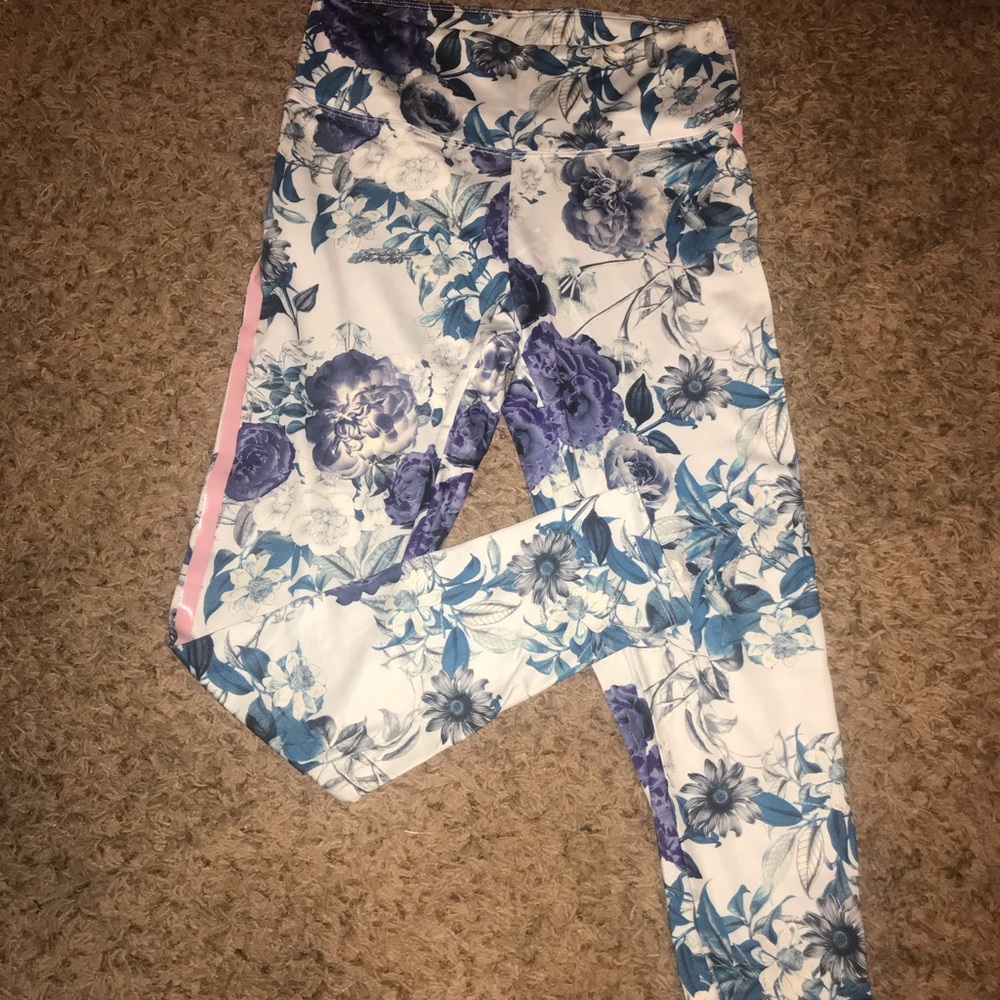 Bally Total Fitness Floral leggings